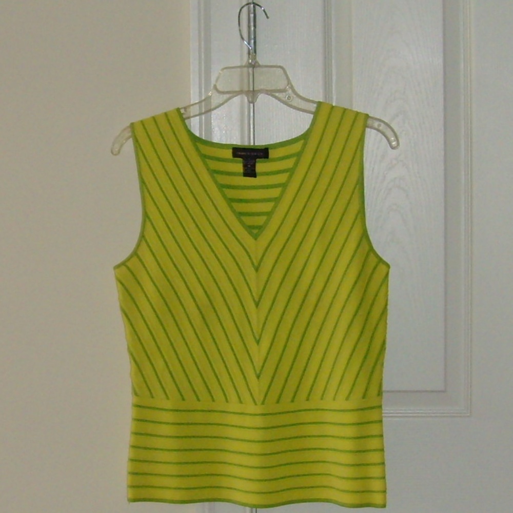 Cable and Gauge Pullover Stretch Top (L)